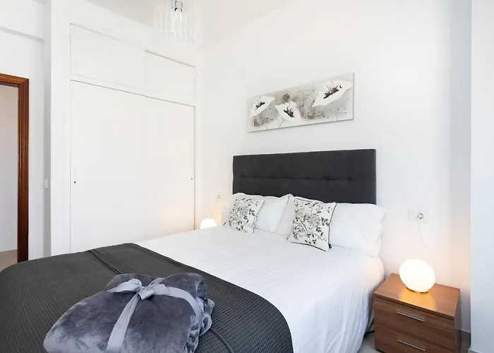 Home2book Atlantic View Cristianos * ארונה